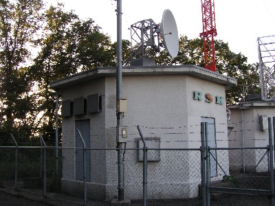 qrj}