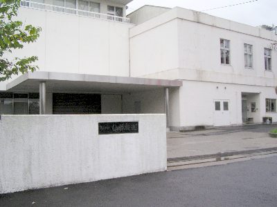 ��N���Rby���